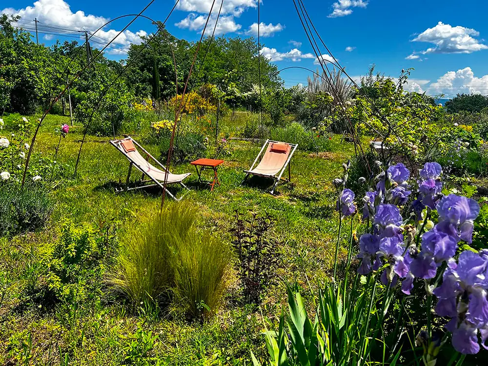 Le jardin aux hirondelles - Gîte écologique en sud Ardèche Le jardin aux hirondelles - Gîte écologique en sud Ardèche
